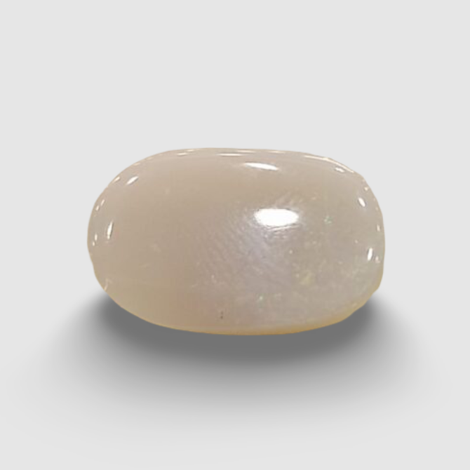 Natural White Opal|5H00| 4.22 Ratti | Oval Cabochone | Certified No. IGCDKBAJ42951