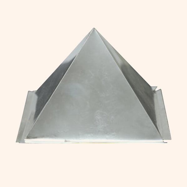 IRON HOLLOW CURVED PYRAMID 4 INCH